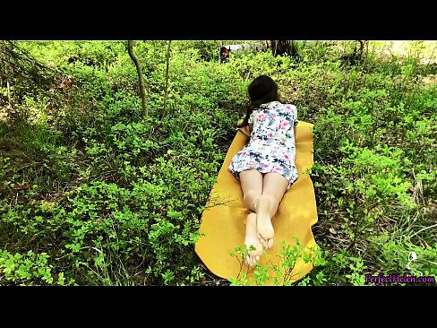 ❤️ Un inconnu sur Tinder masturbe ma chatte et baise passionnément dans les bois Vidéo de sexe at us ❌