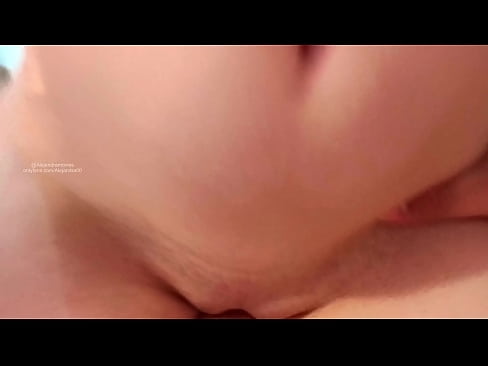 ❤️ Je dormais dans la chambre de ma sœur et je me suis réveillé comme ça. Vidéo de sexe at us ❌